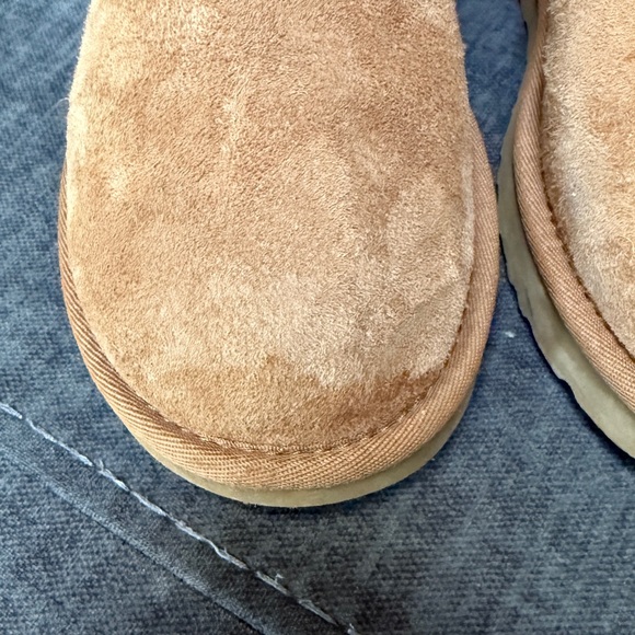UGG Classic Mini Size 8 - Picture 10 of 13